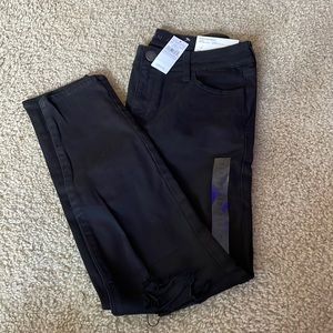 Black American Eagle Skinny Jeans!